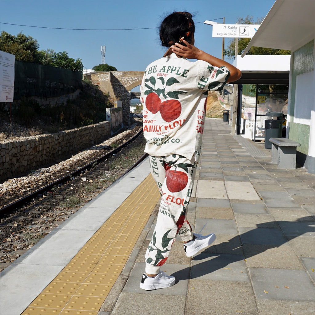 Apple Set Shirt & Jogger Pants