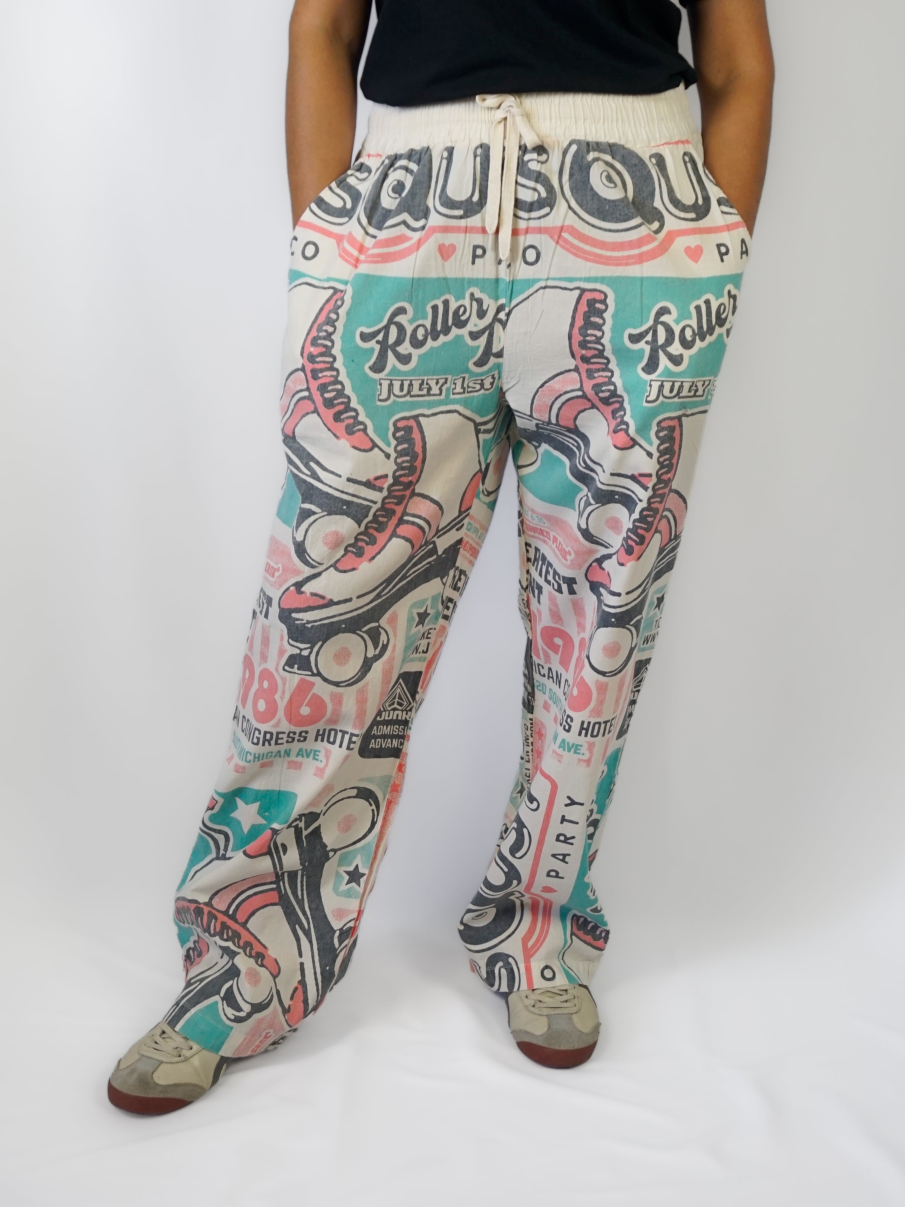 Bisqust Straight Pants